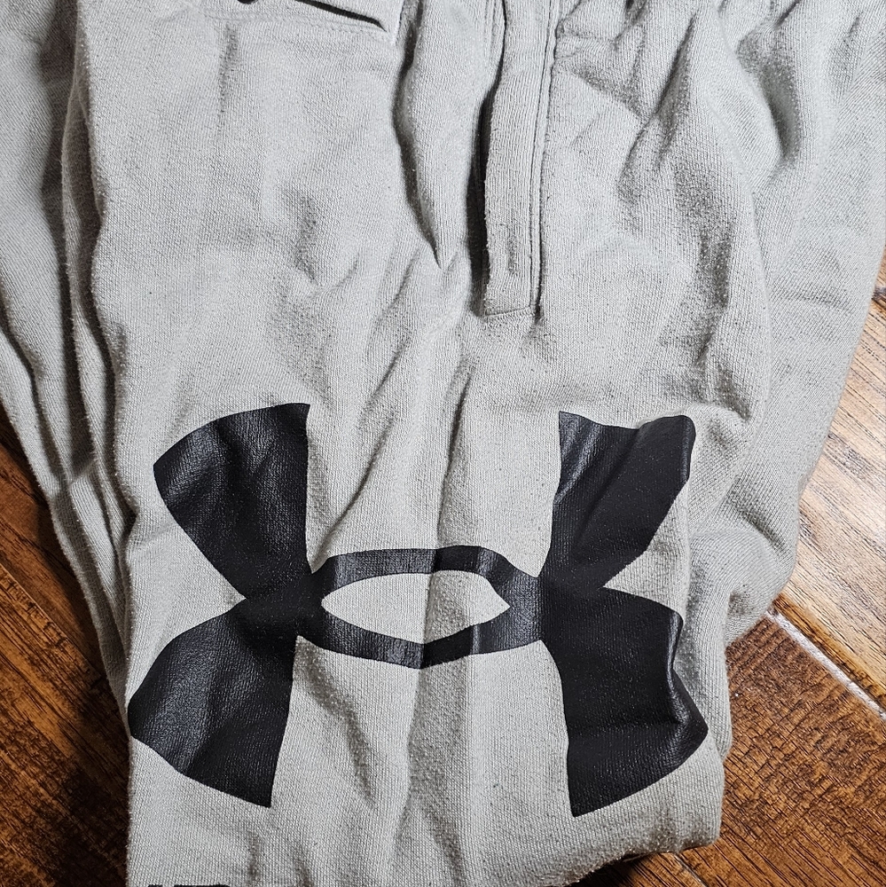 Youth medium Under Armor joggers